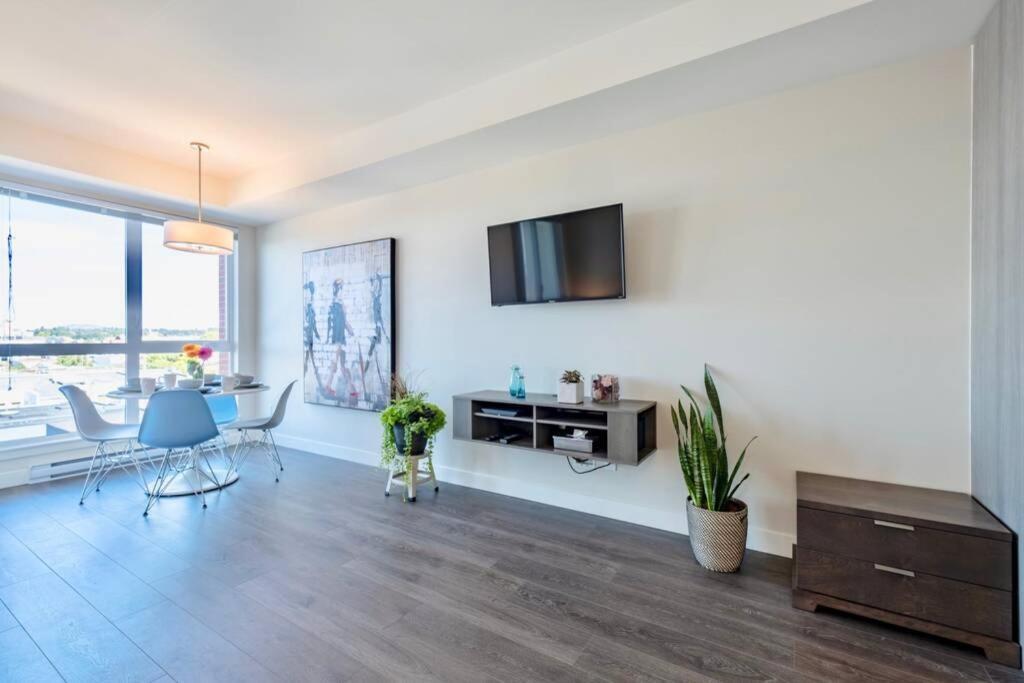 Clean 4Th Floor 1 Bedroom Apt In Old Town China Town Victoria Exterior photo